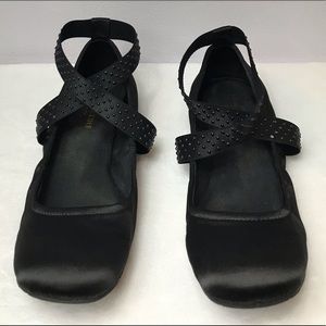 Kenneth Cole - Satin Black Ballet flats